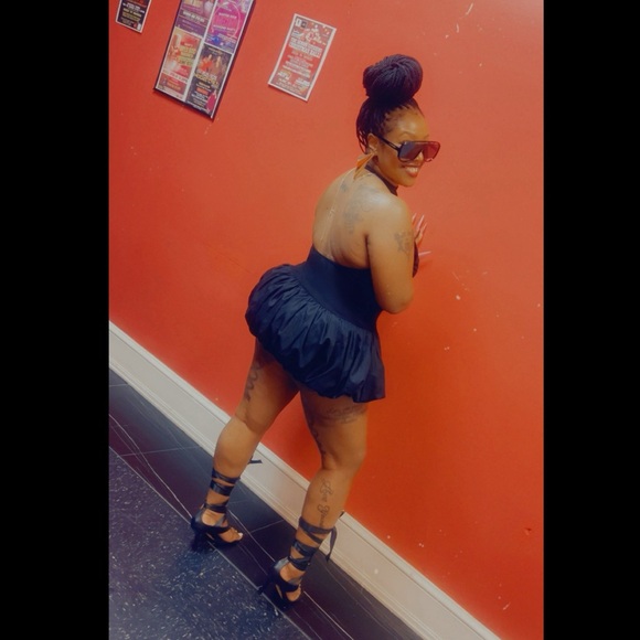 Black Mini Halter Bubble Dress - Picture 3 of 6